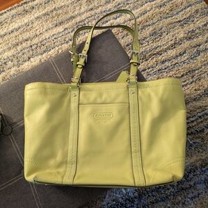 Coach Green Gallery Tote f13096